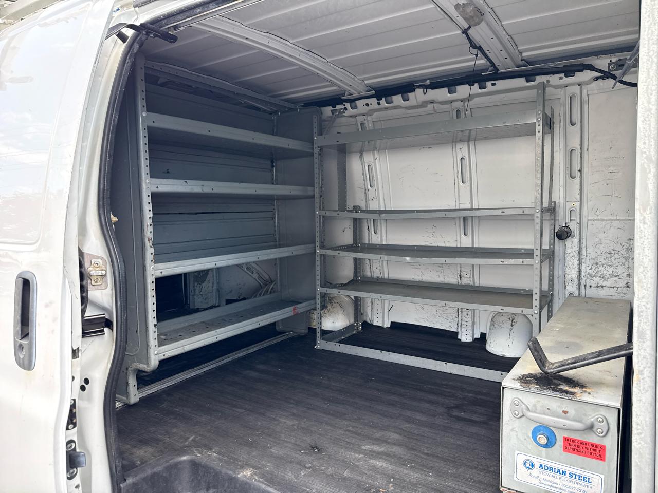 Chevrolet Express Cargo Van RWD 2500 135" 2012