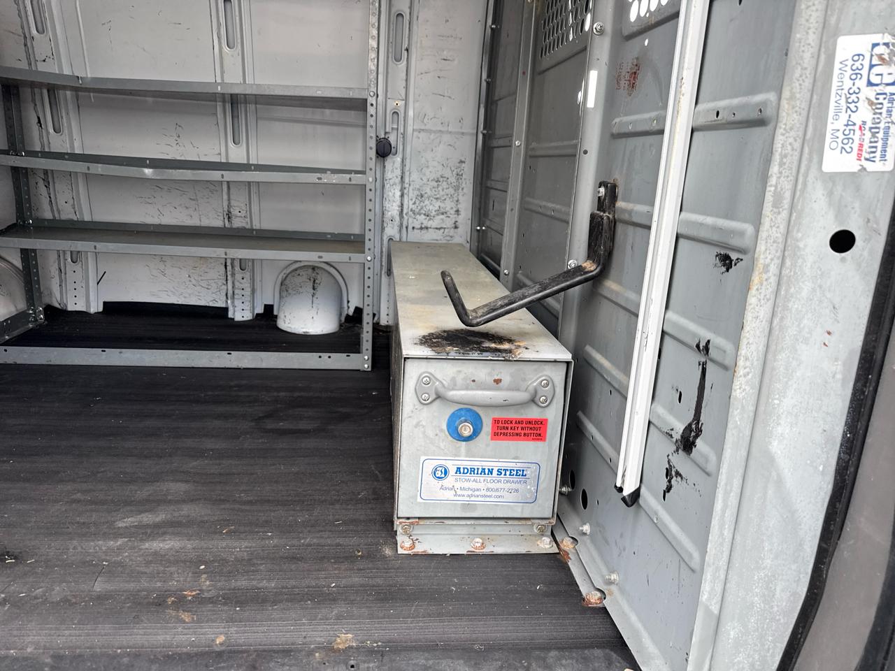 Chevrolet Express Cargo Van RWD 2500 135" 2012