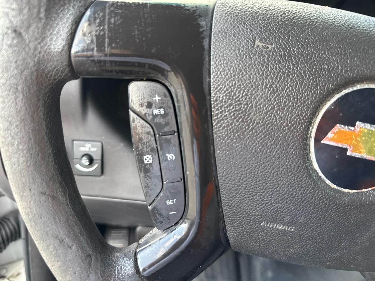Chevrolet Express Cargo Van RWD 2500 135" 2012
