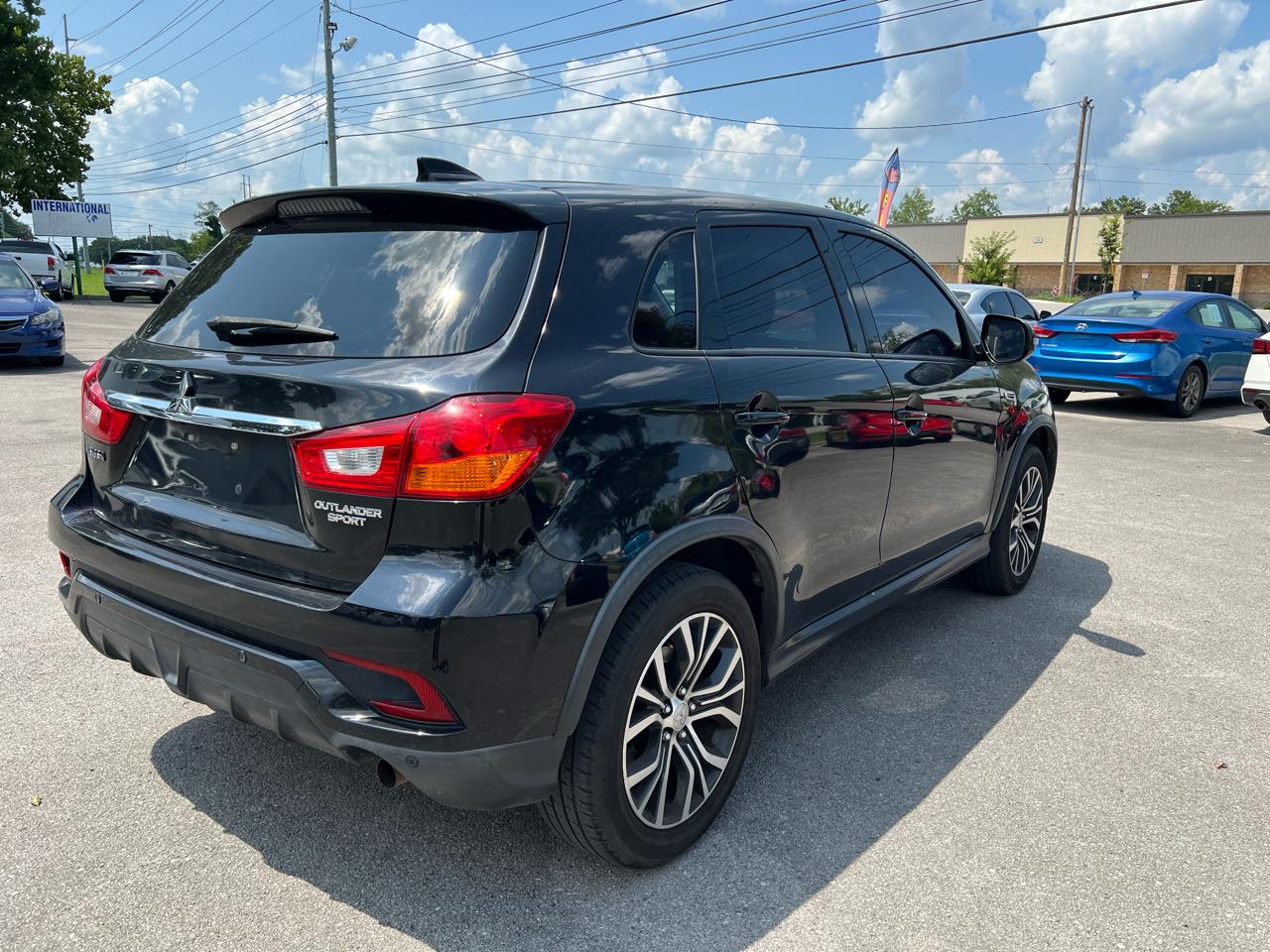 Mitsubishi Outlander Sport ES 2.0 CVT 2019