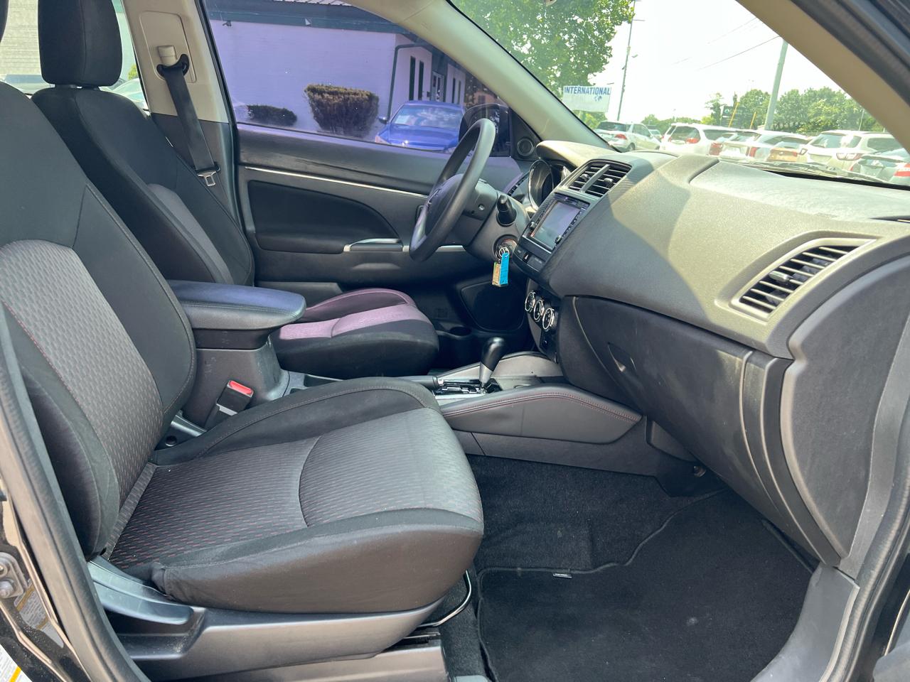 Mitsubishi Outlander Sport ES 2.0 CVT 2019