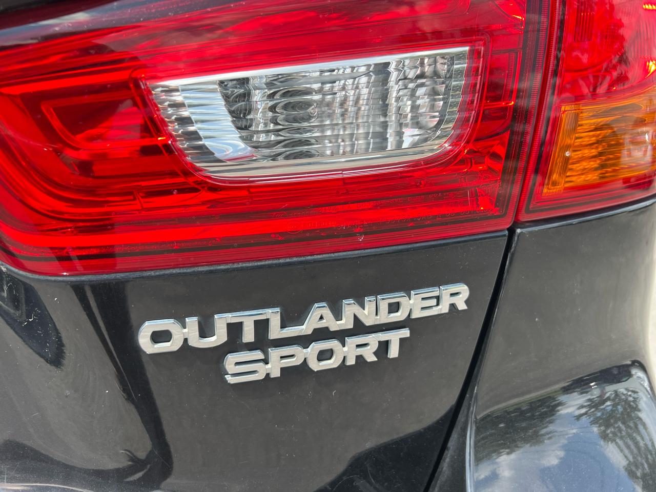 Mitsubishi Outlander Sport ES 2.0 CVT 2019
