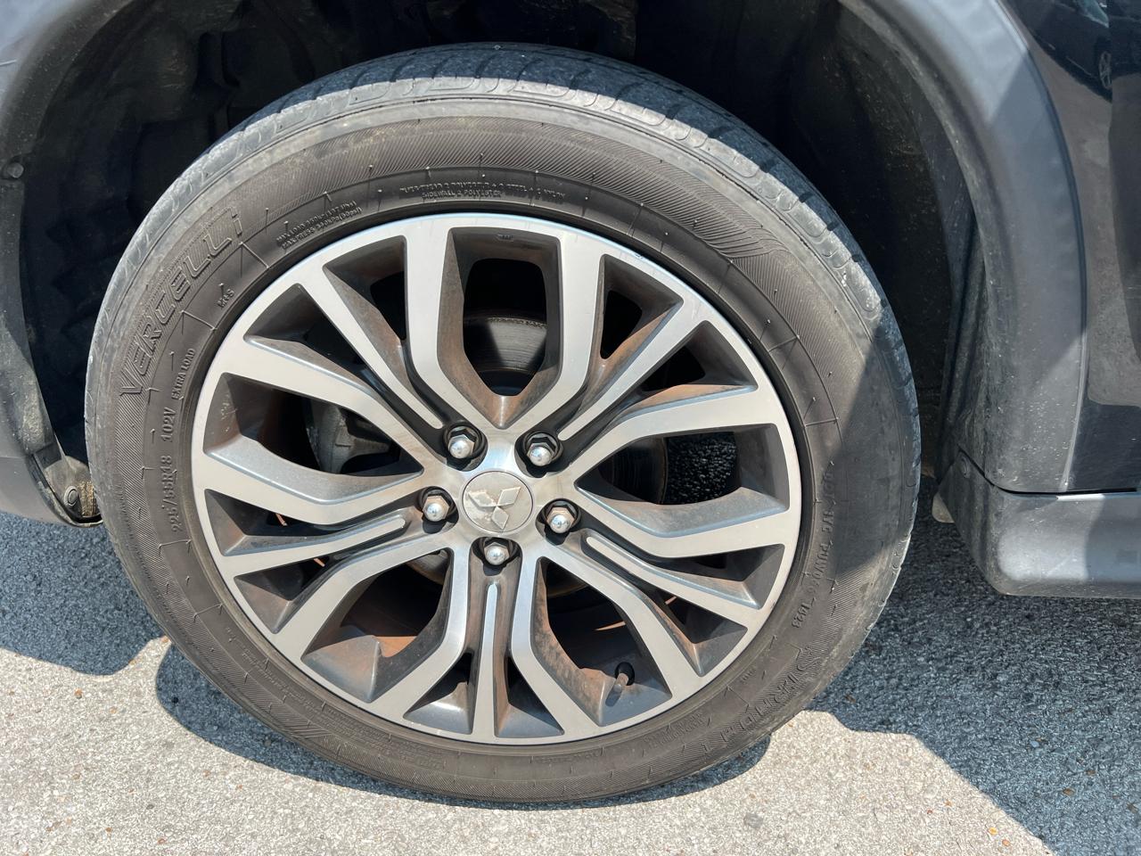 Mitsubishi Outlander Sport ES 2.0 CVT 2019