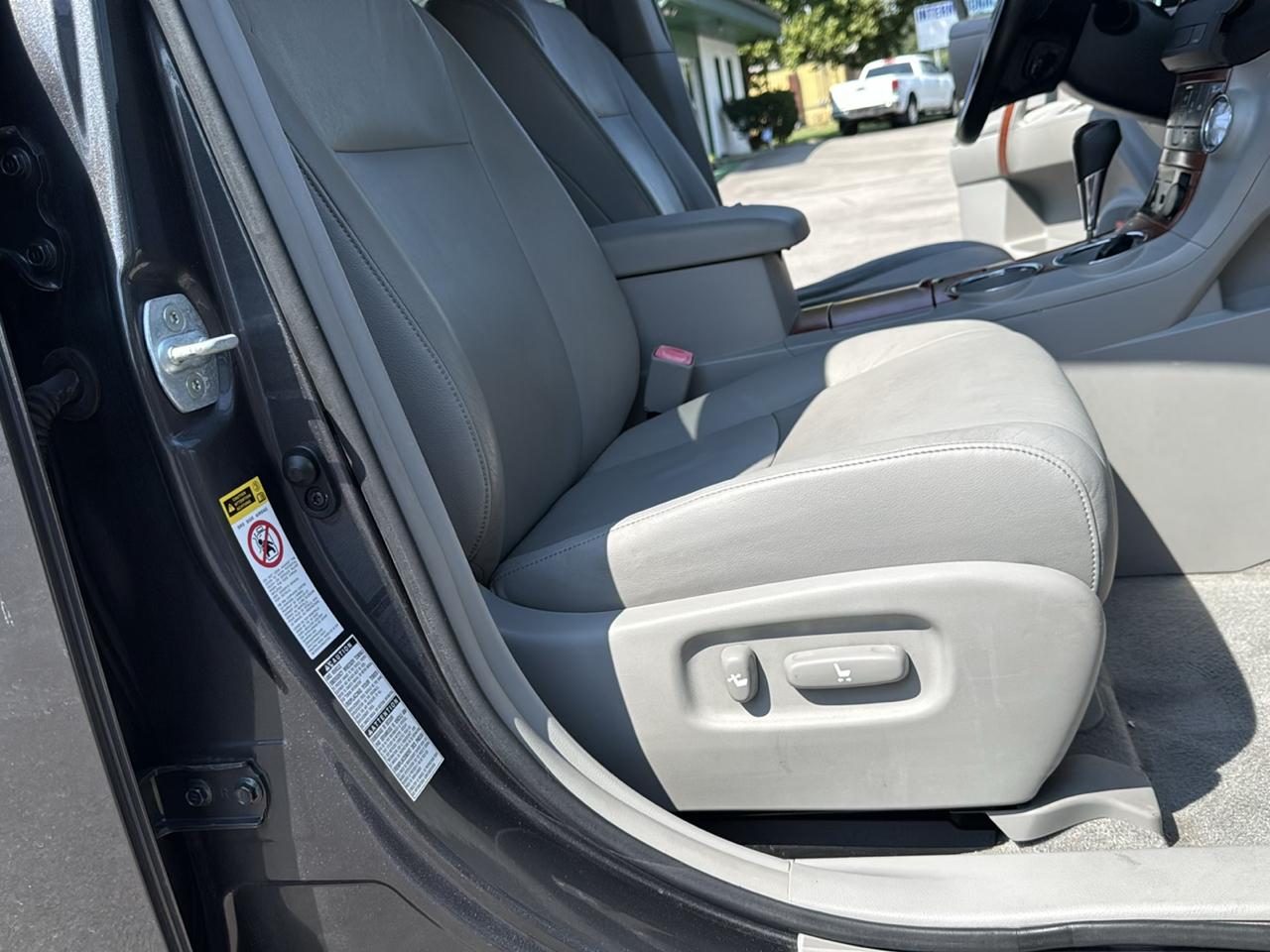 Toyota Highlander 4WD 4dr V6 Limited (Natl) 2010