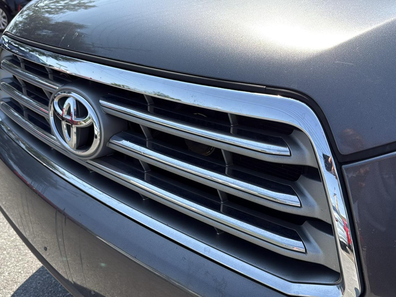 Toyota Highlander 4WD 4dr V6 Limited (Natl) 2010