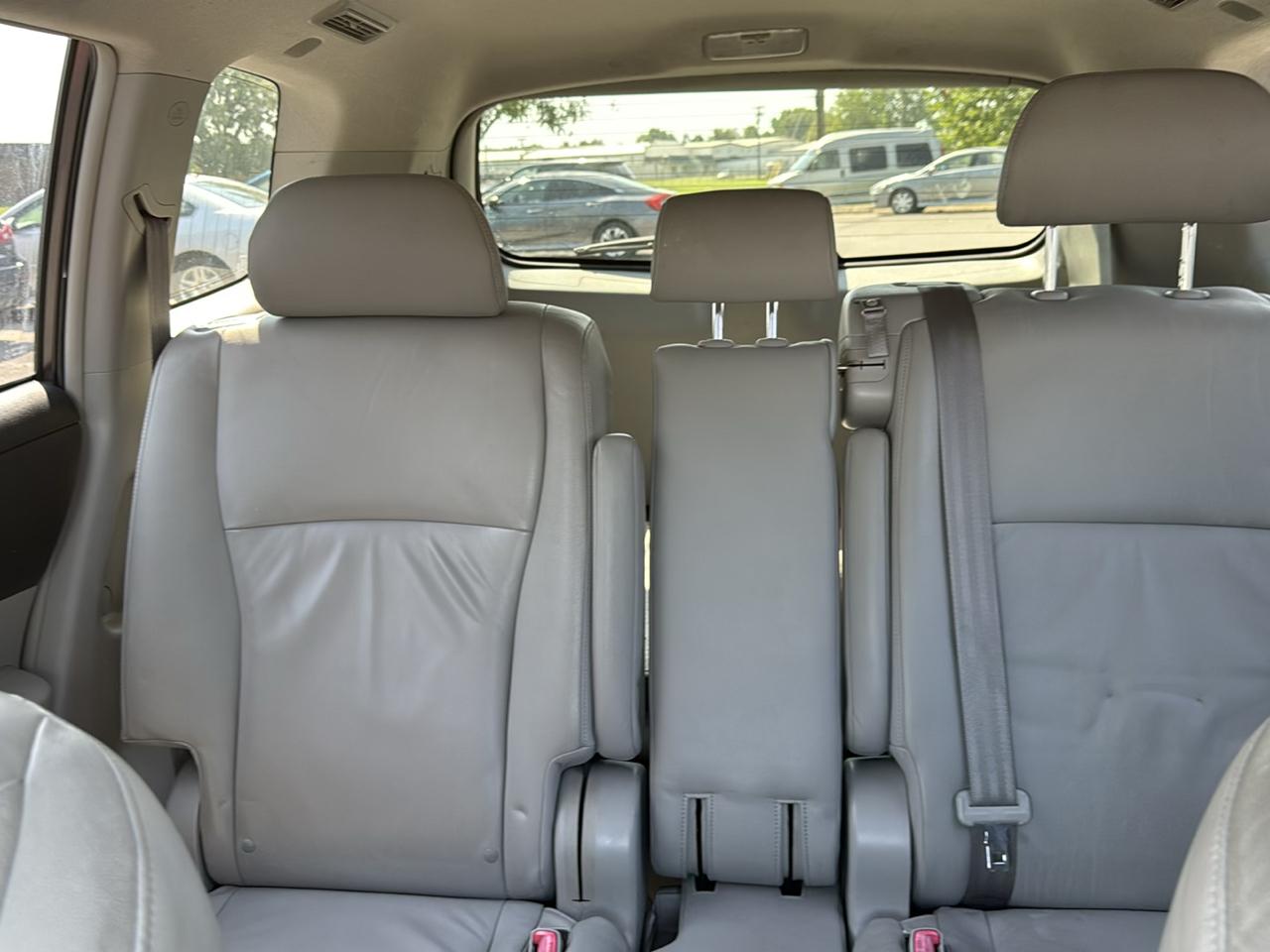 Toyota Highlander 4WD 4dr V6 Limited (Natl) 2010