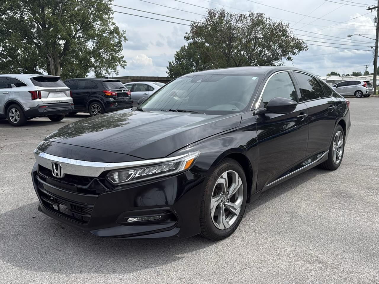 Honda Accord photo 2
