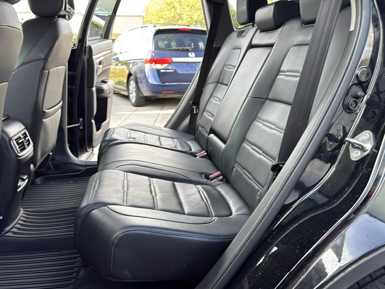 Honda CR-V Touring 2WD 2018