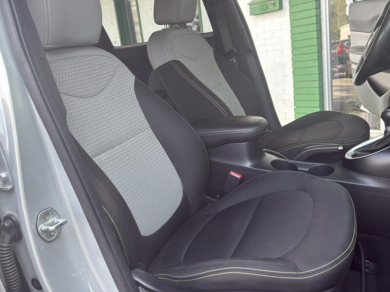 Kia Soul 5dr Wgn Auto + 2015
