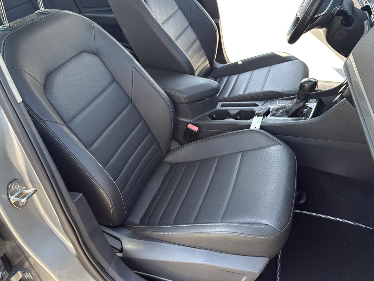 Volkswagen Jetta R-Line Auto 2021