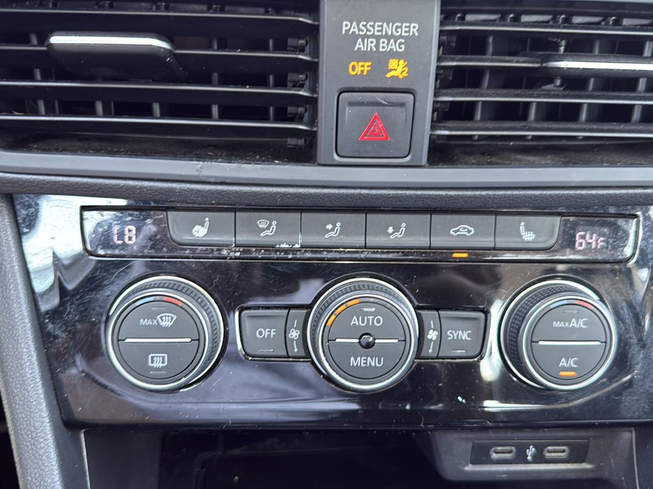 Volkswagen Jetta R-Line Auto 2021