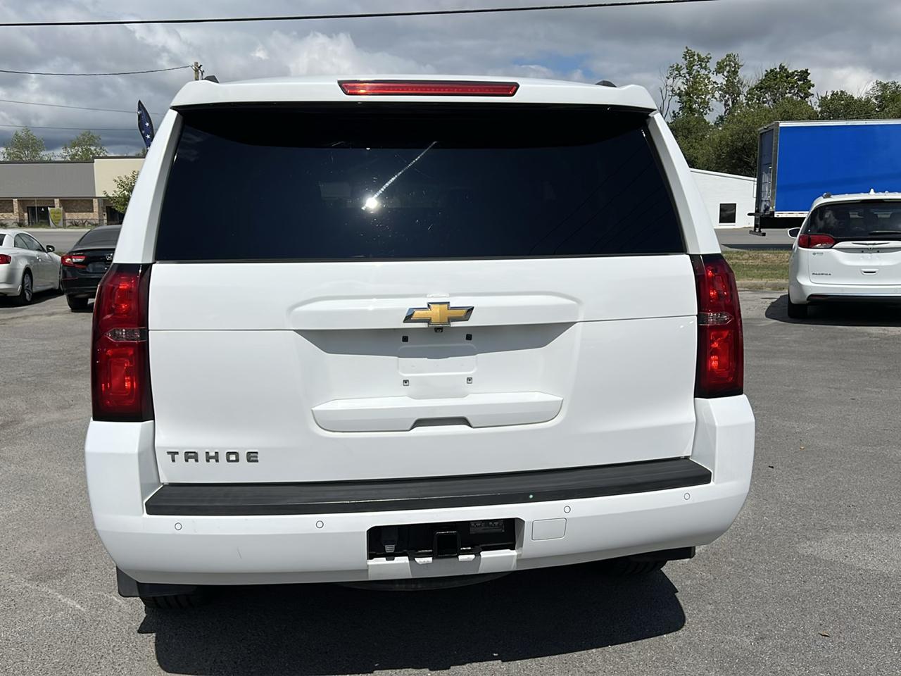 Chevrolet Tahoe 4WD 4dr LT 2015