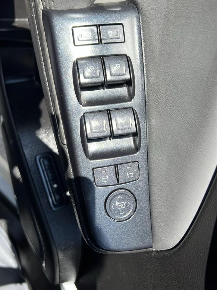 Chevrolet Tahoe 4WD 4dr LT 2015