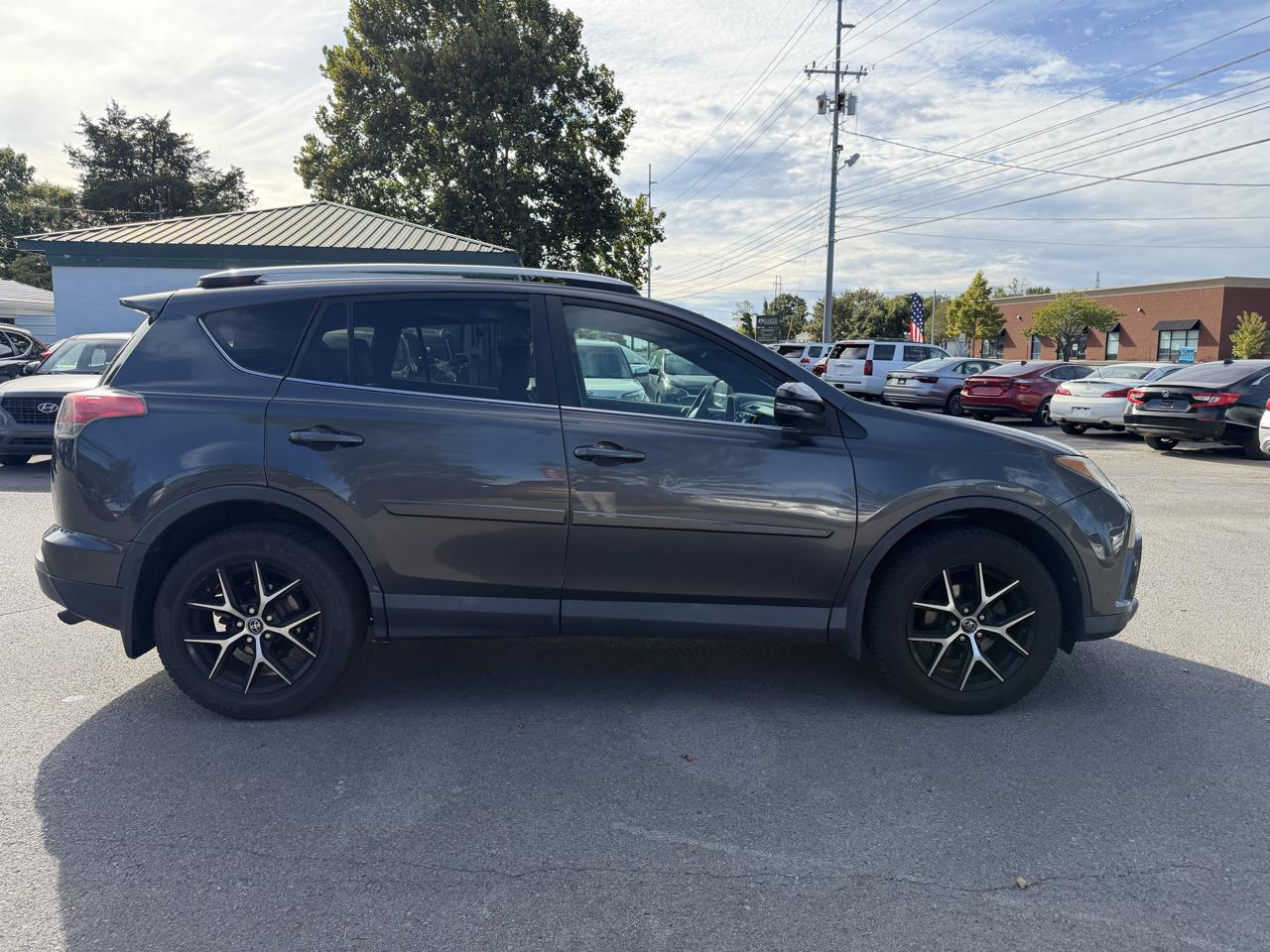 Toyota RAV4 photo 3