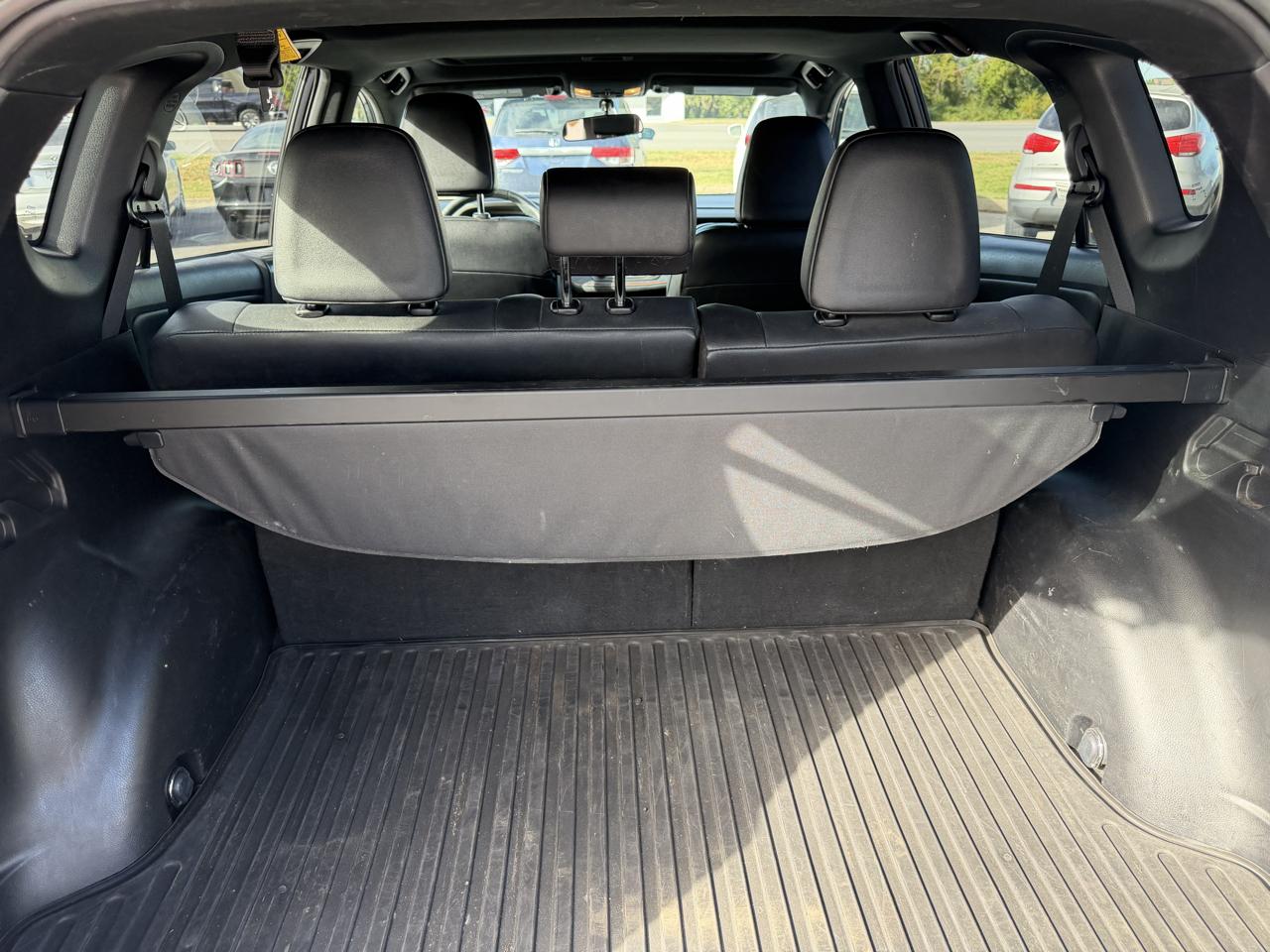 Toyota RAV4 photo 9