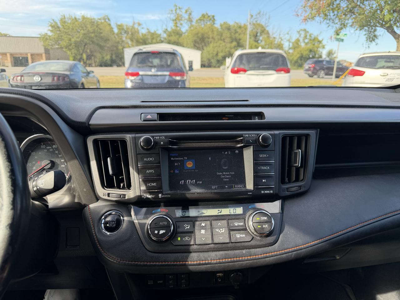 Toyota RAV4 photo 15