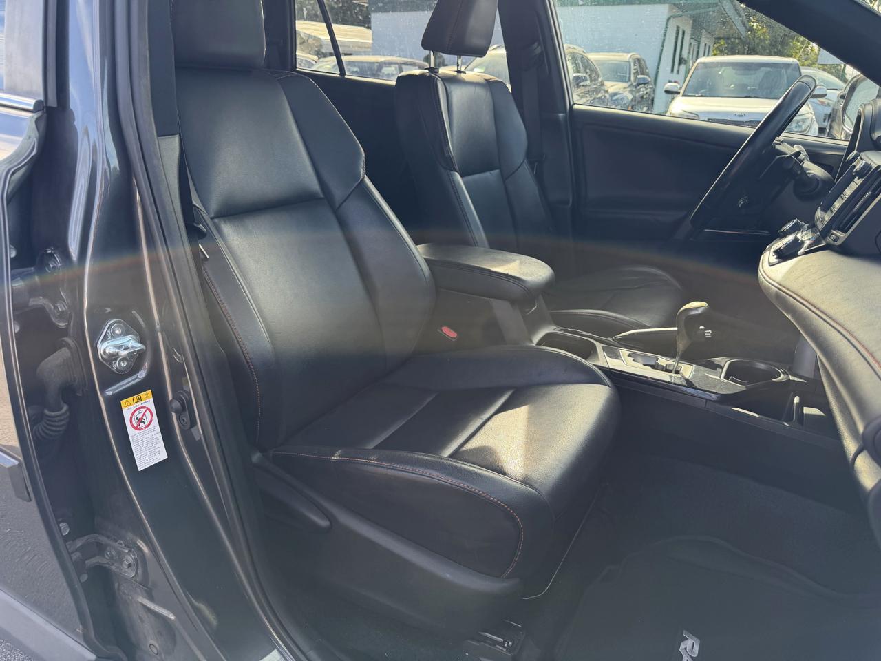 Toyota RAV4 photo 24
