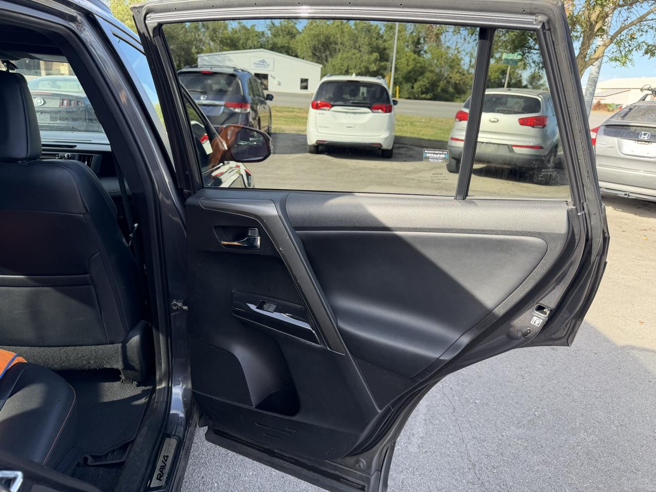Toyota RAV4 photo 26