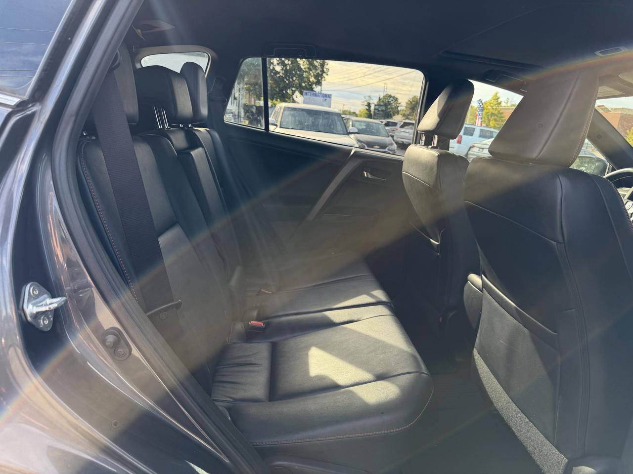Toyota RAV4 photo 27