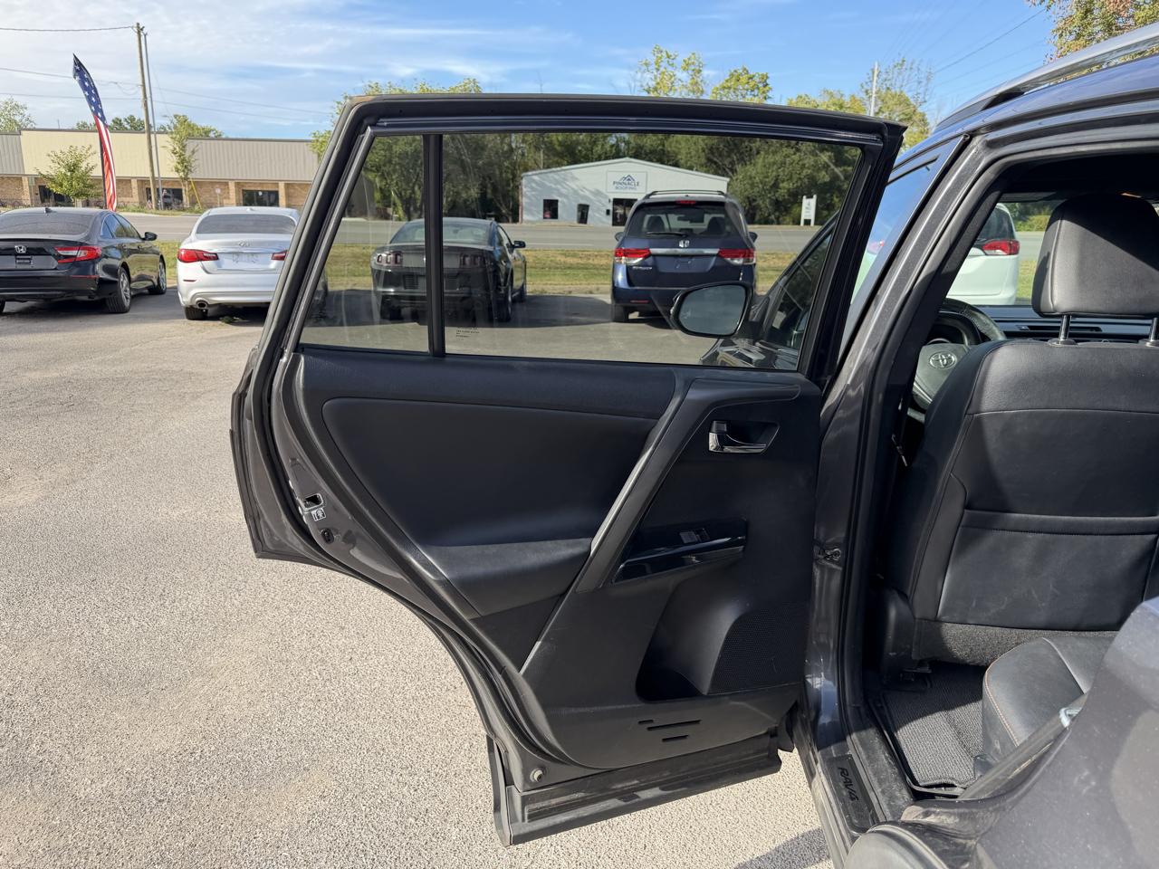 Toyota RAV4 photo 30