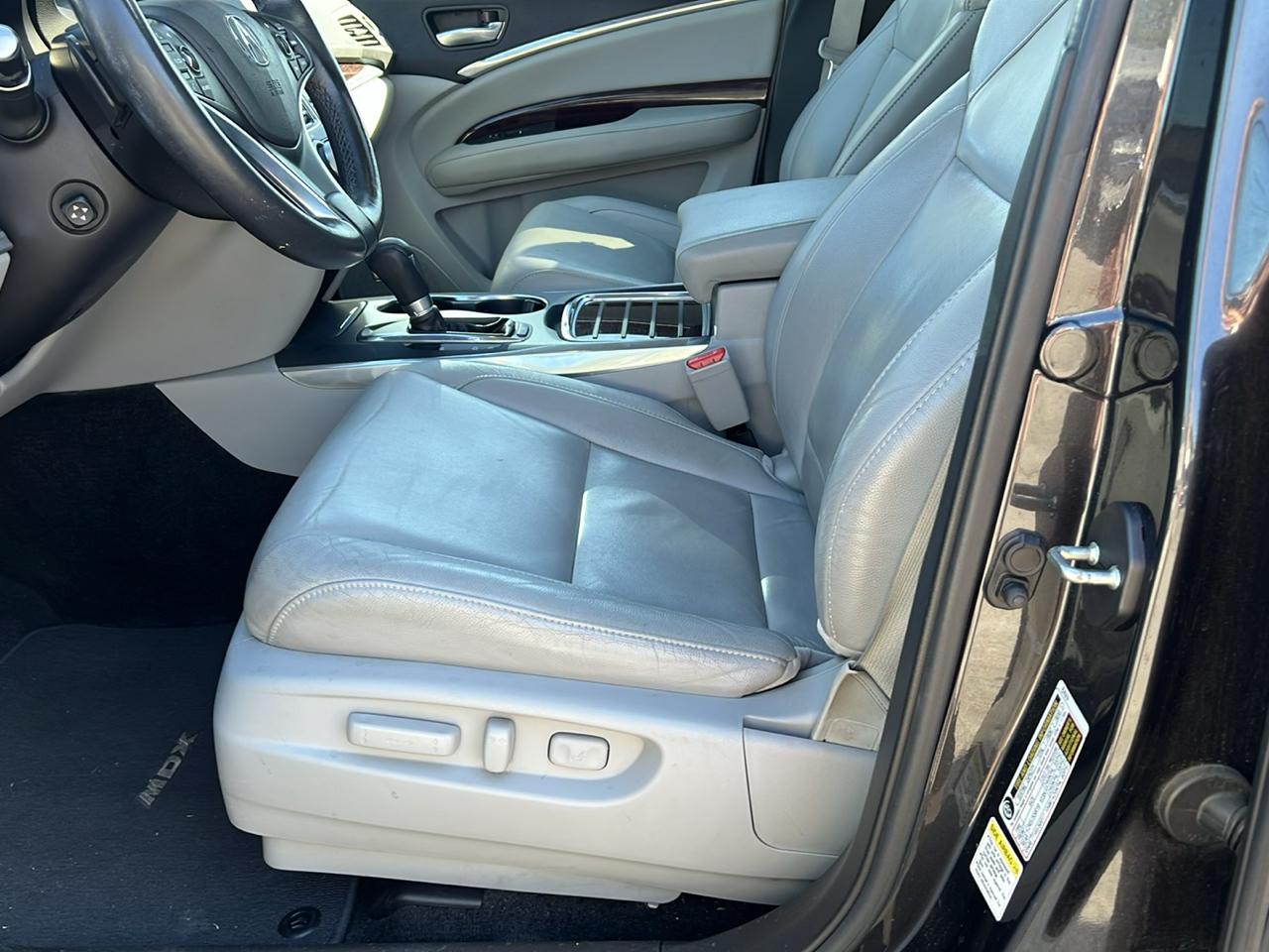 Acura MDX SH-AWD 4dr Tech Pkg 2015
