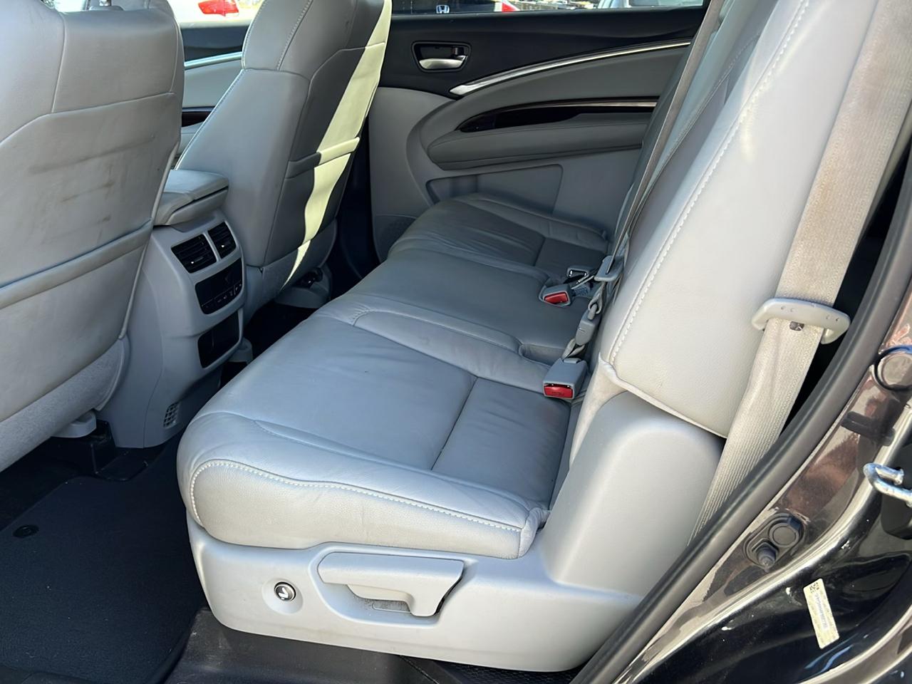 Acura MDX SH-AWD 4dr Tech Pkg 2015