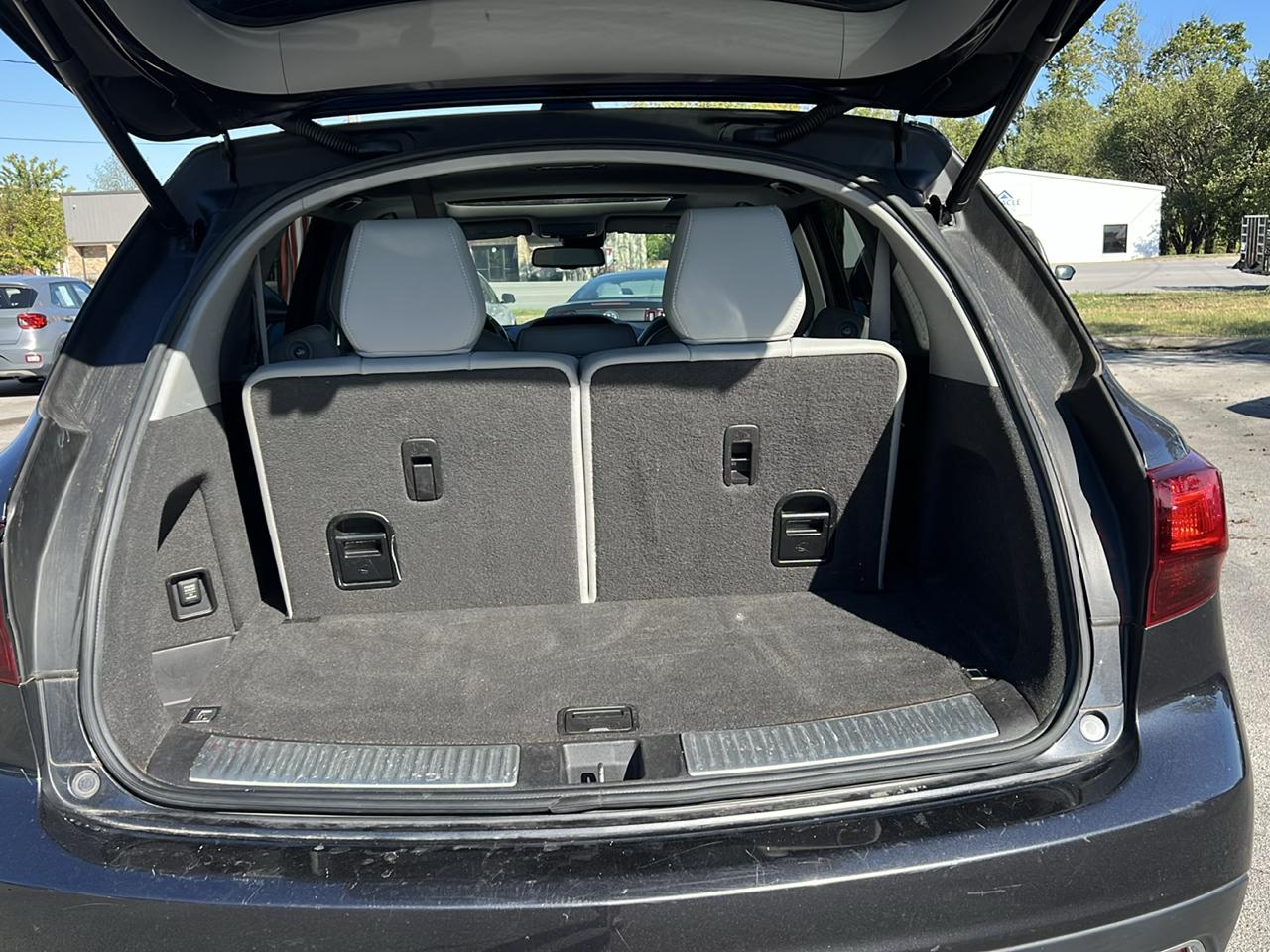 Acura MDX SH-AWD 4dr Tech Pkg 2015