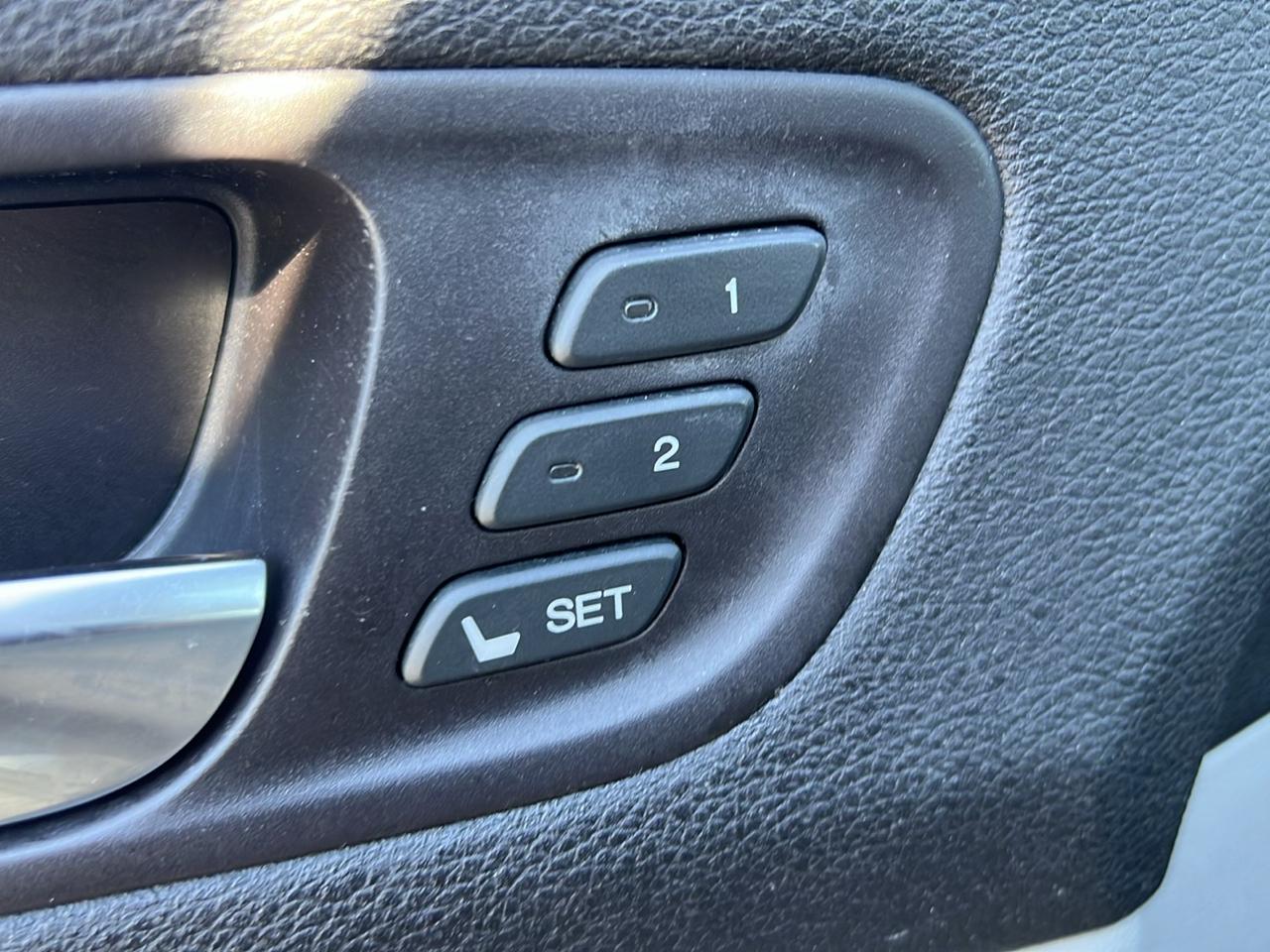 Acura MDX SH-AWD 4dr Tech Pkg 2015