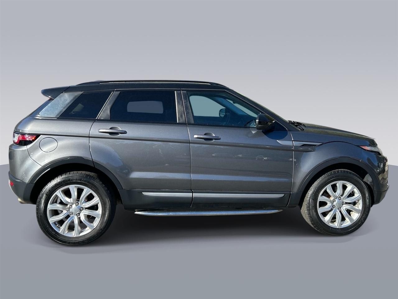 Land Rover Range Rover Evoque 5 Door SE 2017