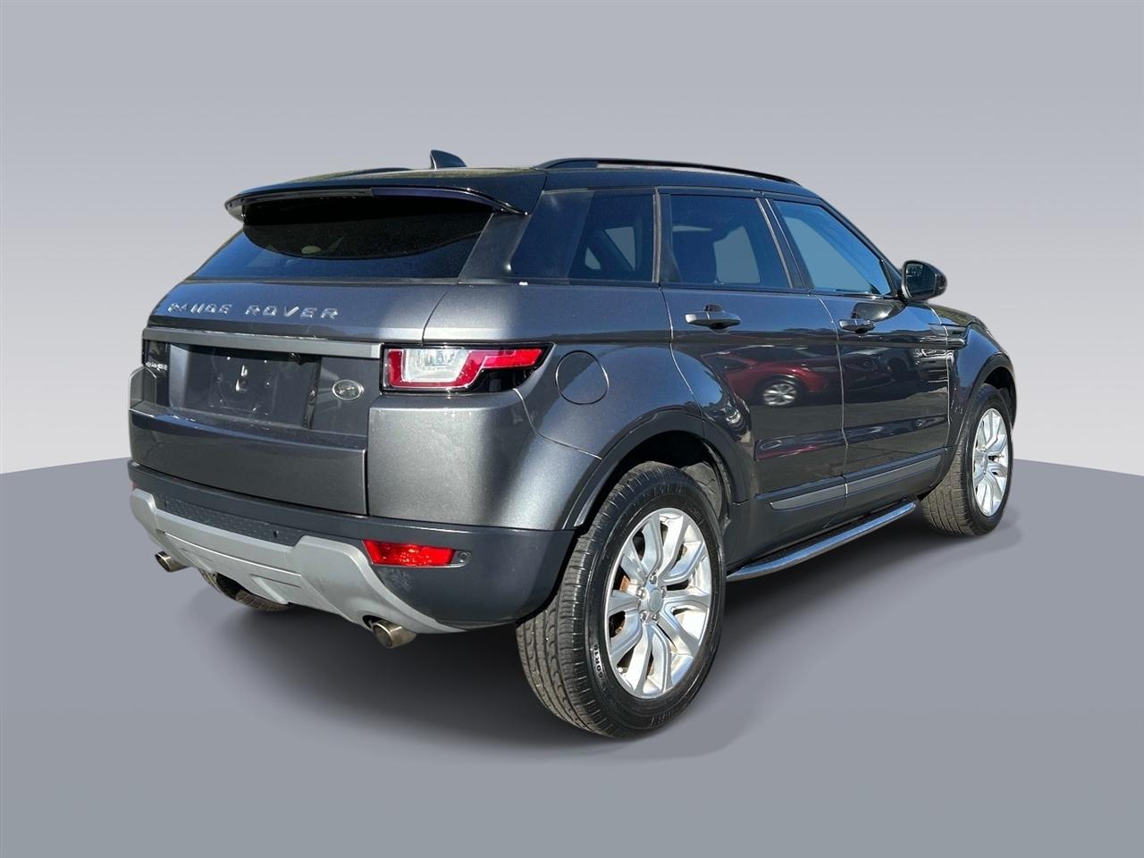 Land Rover Range Rover Evoque 5 Door SE 2017