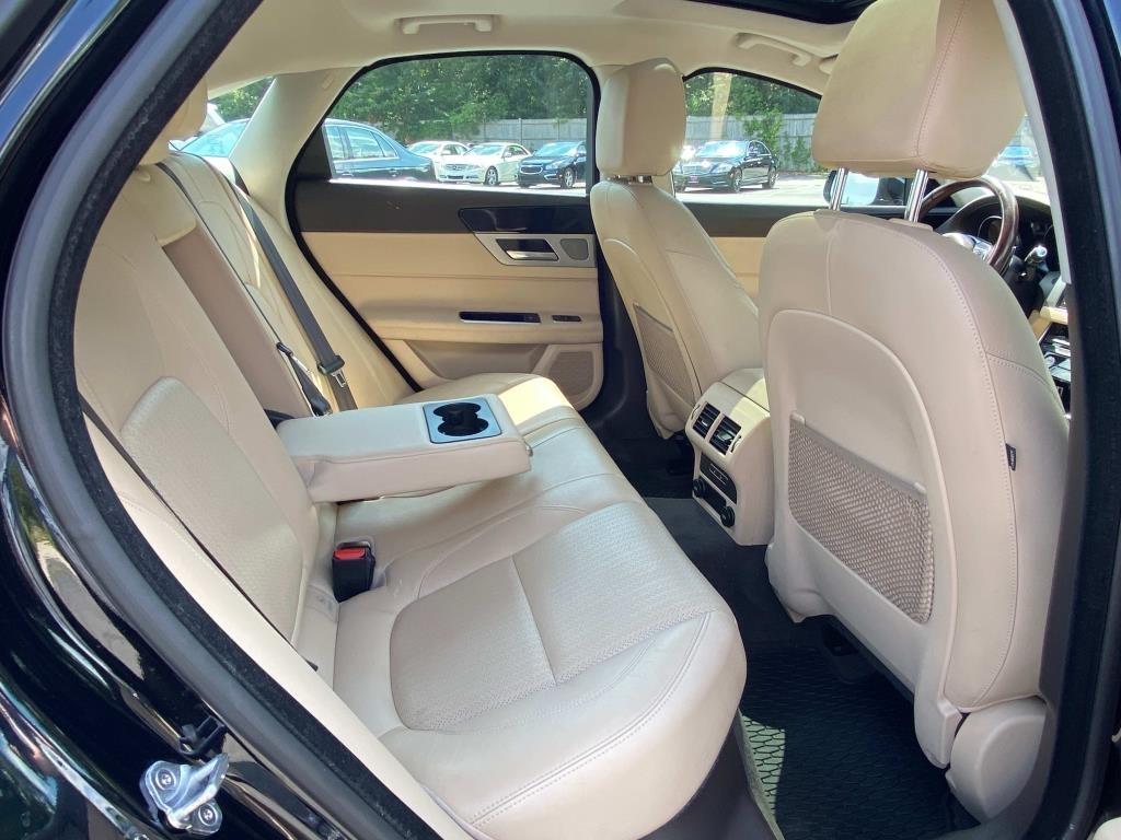 Jaguar XF-Series  2016