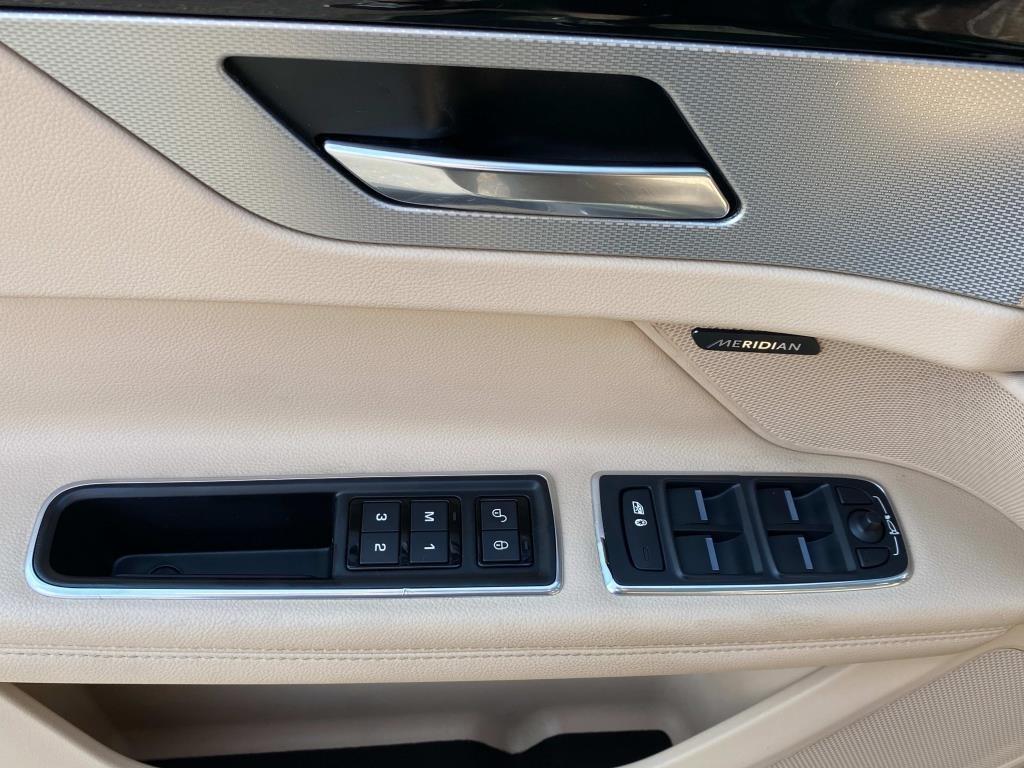 Jaguar XF-Series  2016