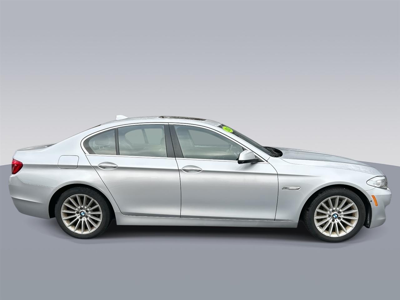 2013 BMW 5-Series 4dr Sdn 535i xDrive AWD