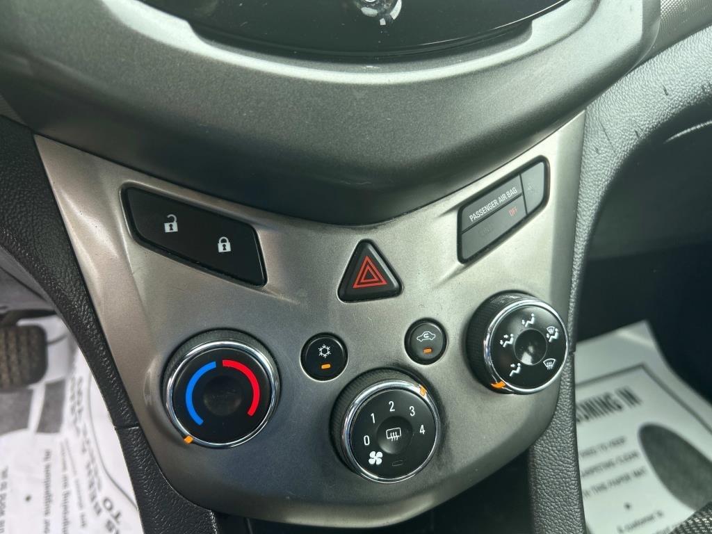 Chevrolet Sonic  2014