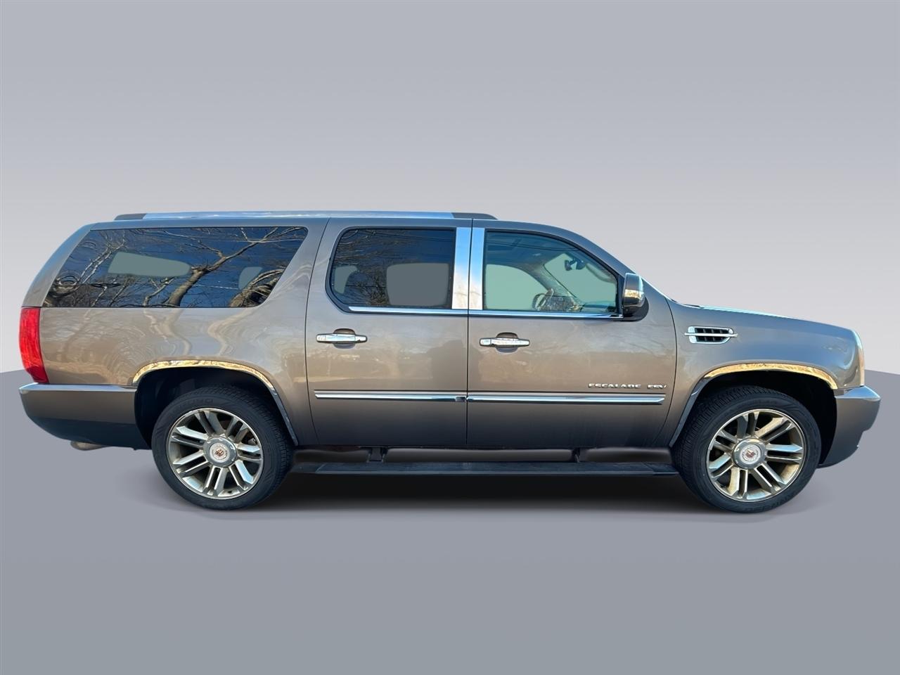 Cadillac Escalade  2012