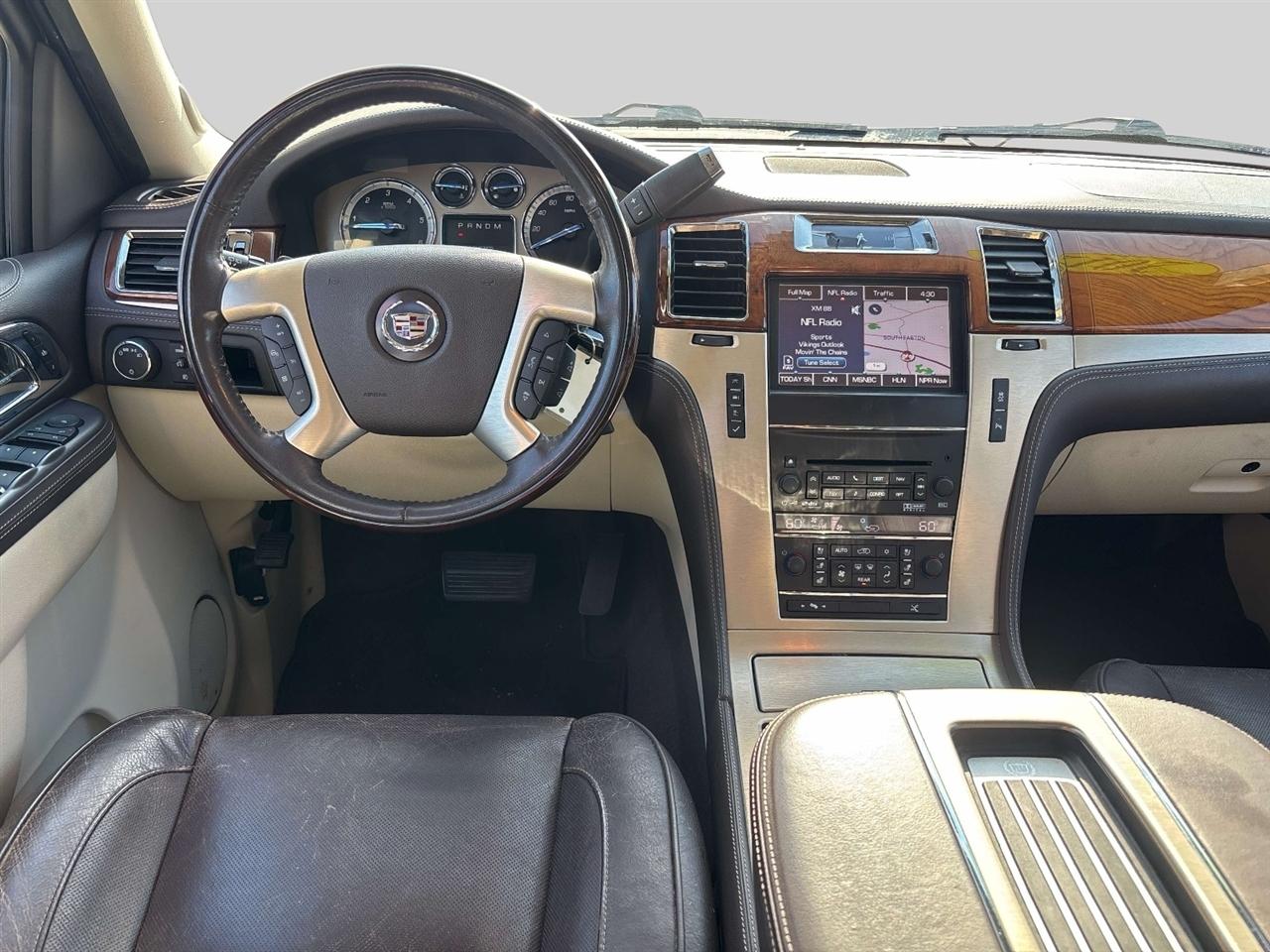 Cadillac Escalade  2012