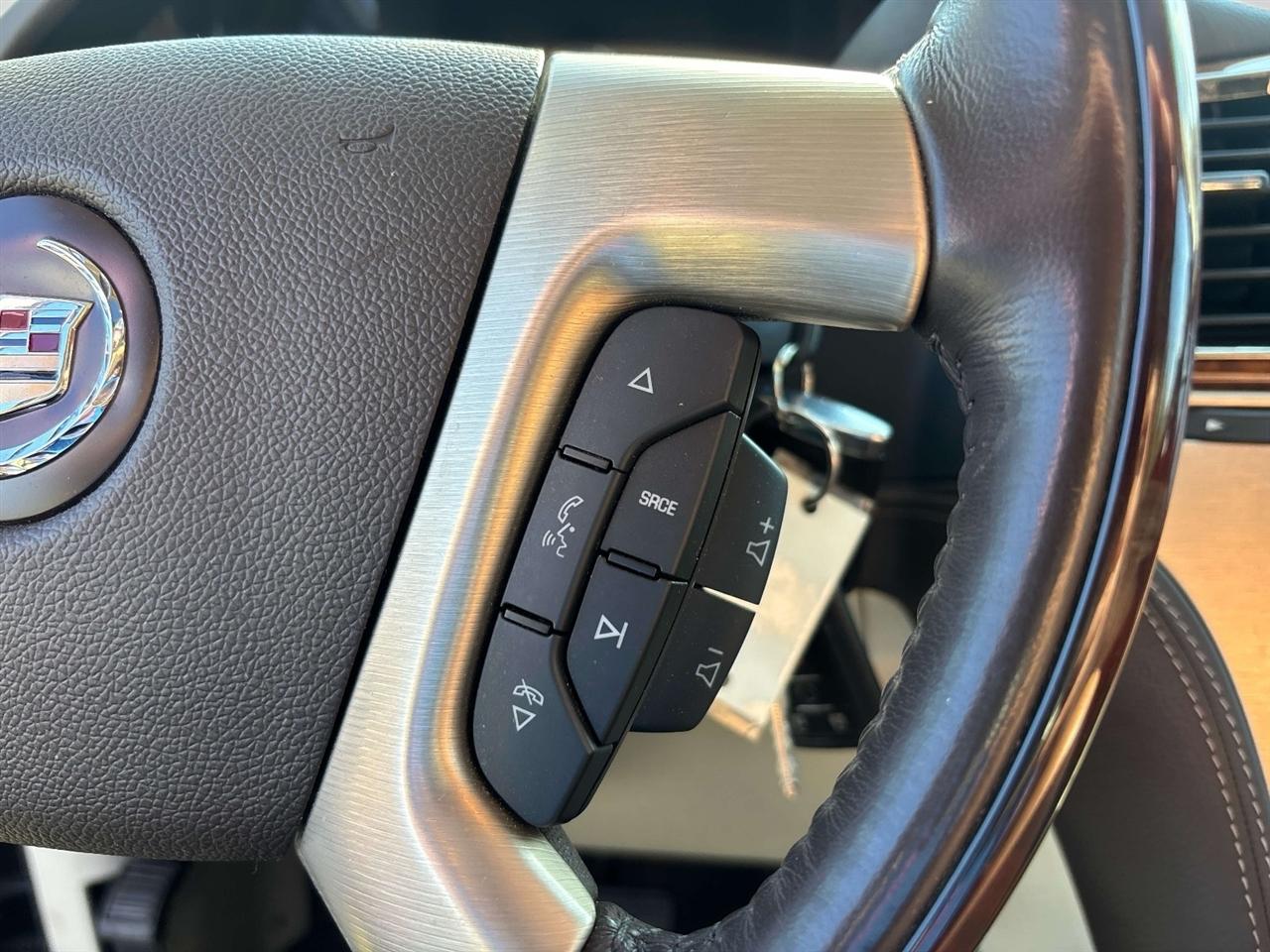 Cadillac Escalade  2012