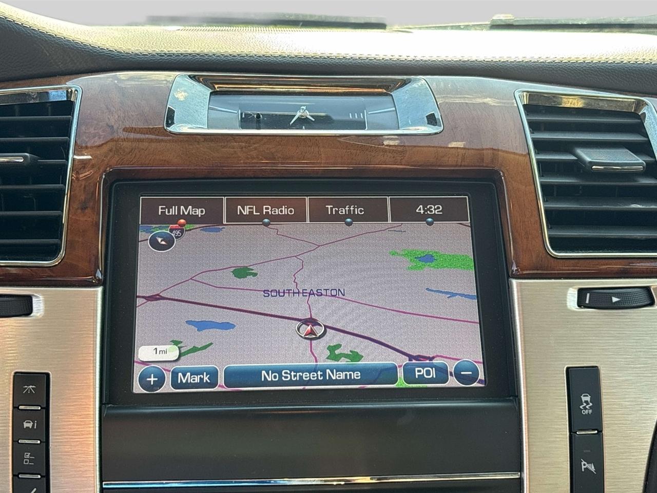 Cadillac Escalade  2012