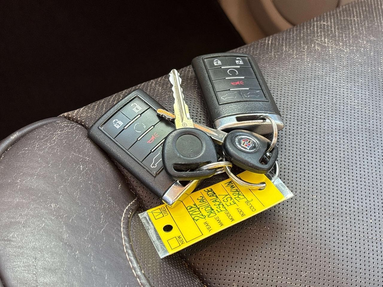 Cadillac Escalade  2012