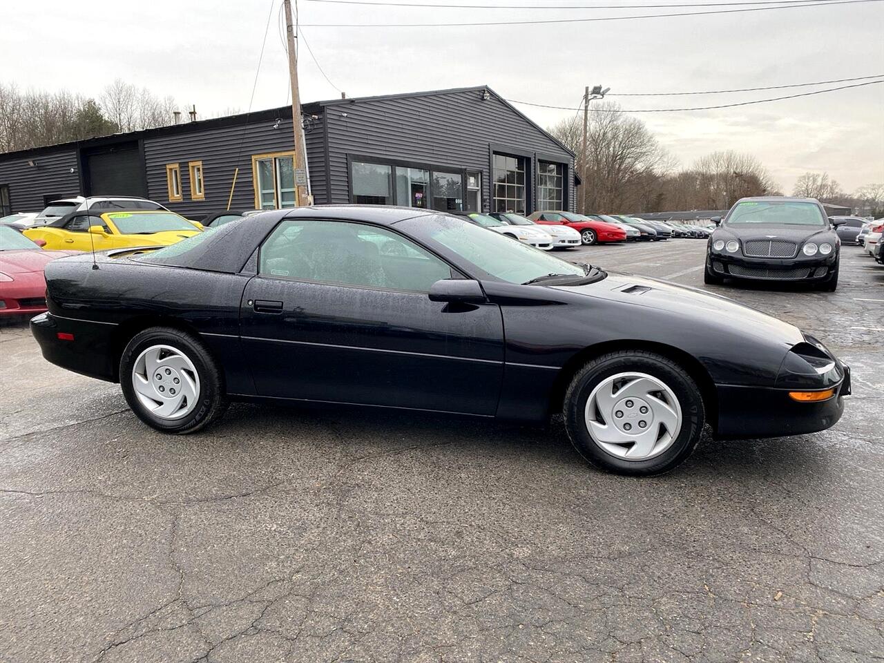 1995 Chevrolet Camaro Coupe photo 6