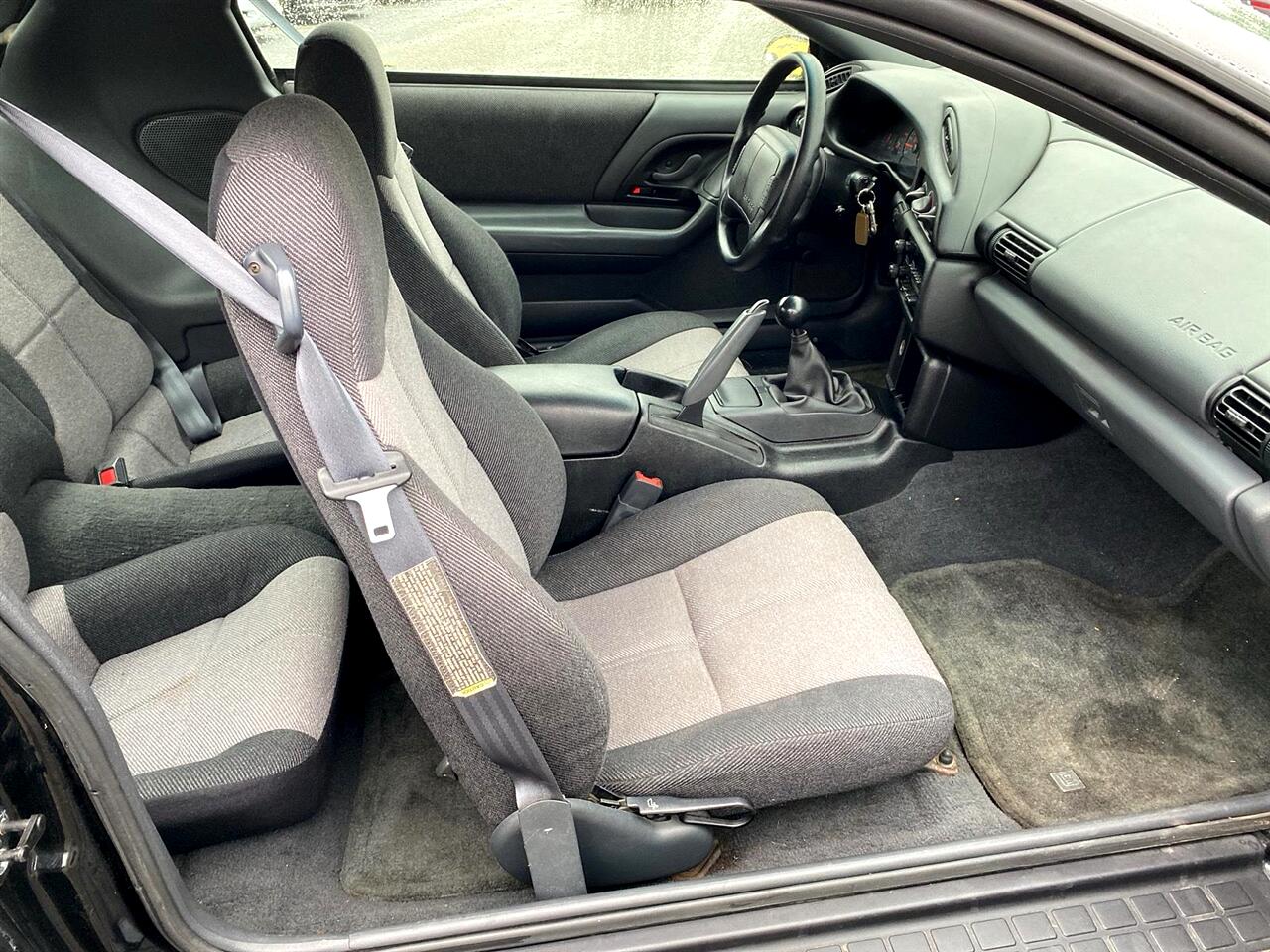 1995 Chevrolet Camaro Coupe photo 11
