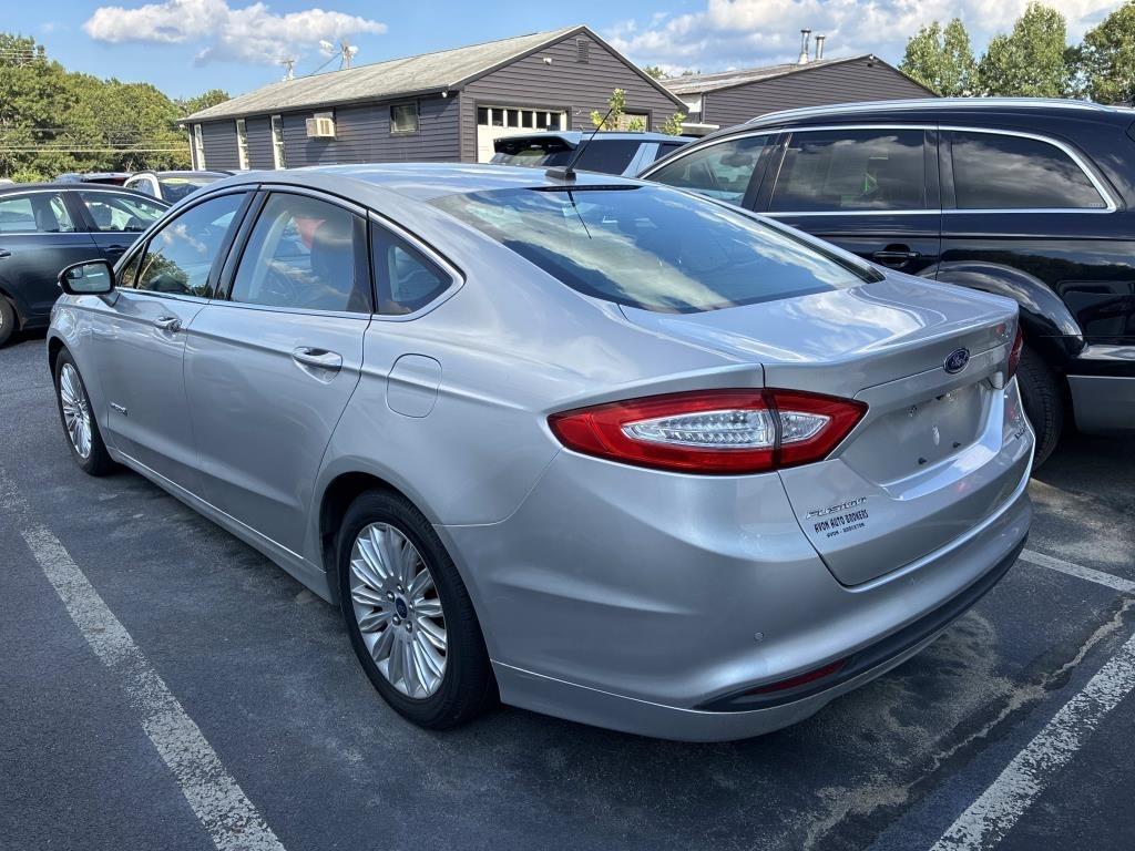 Ford Fusion Hybrid  2015