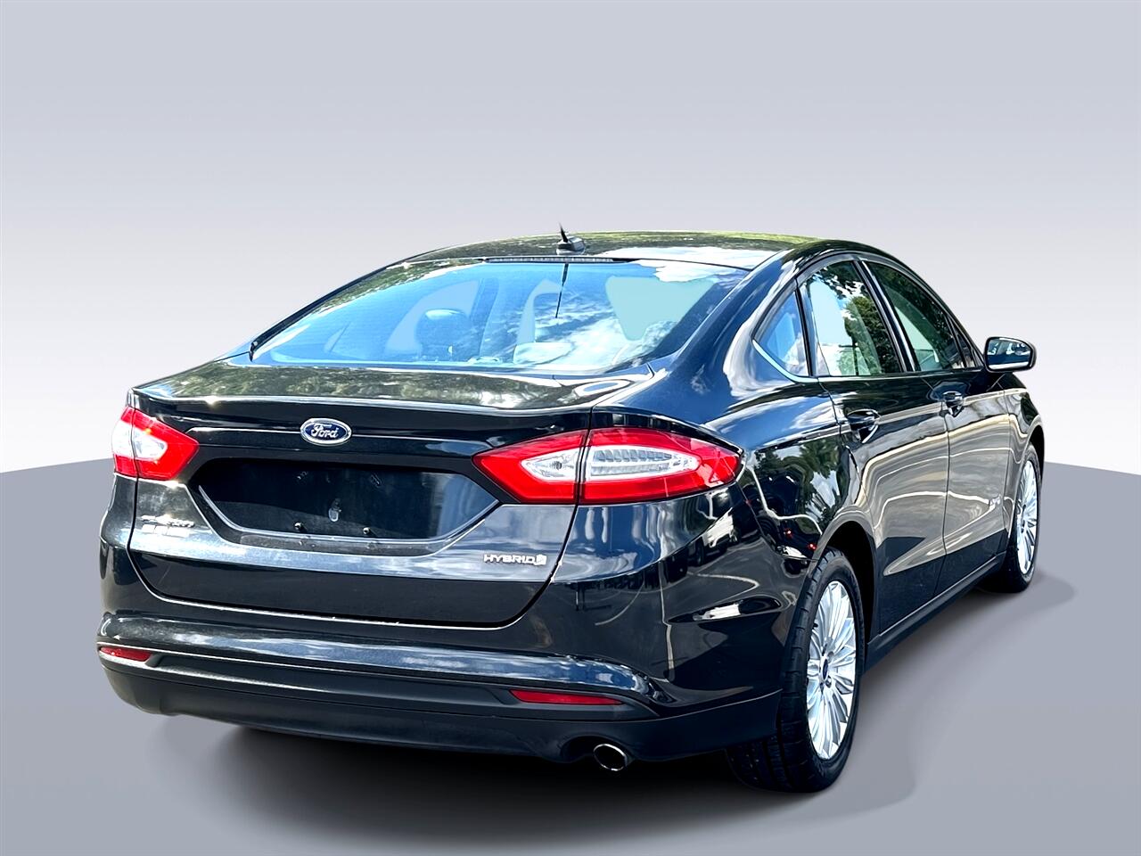 2014 Ford Fusion S Hybrid photo 3