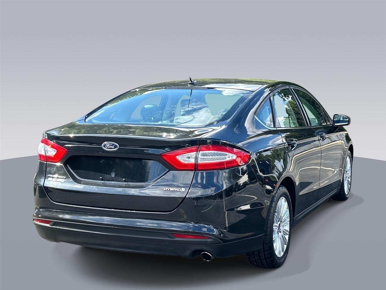 Ford Fusion Hybrid  2014