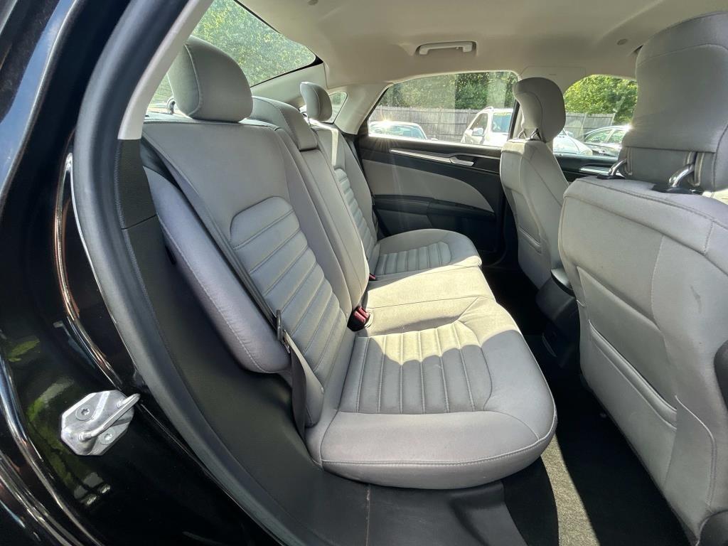 Ford Fusion Hybrid  2014