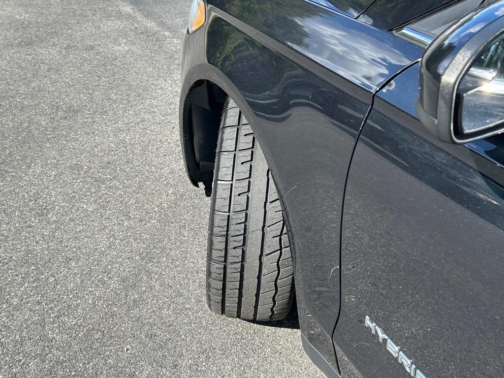 Ford Fusion Hybrid  2014