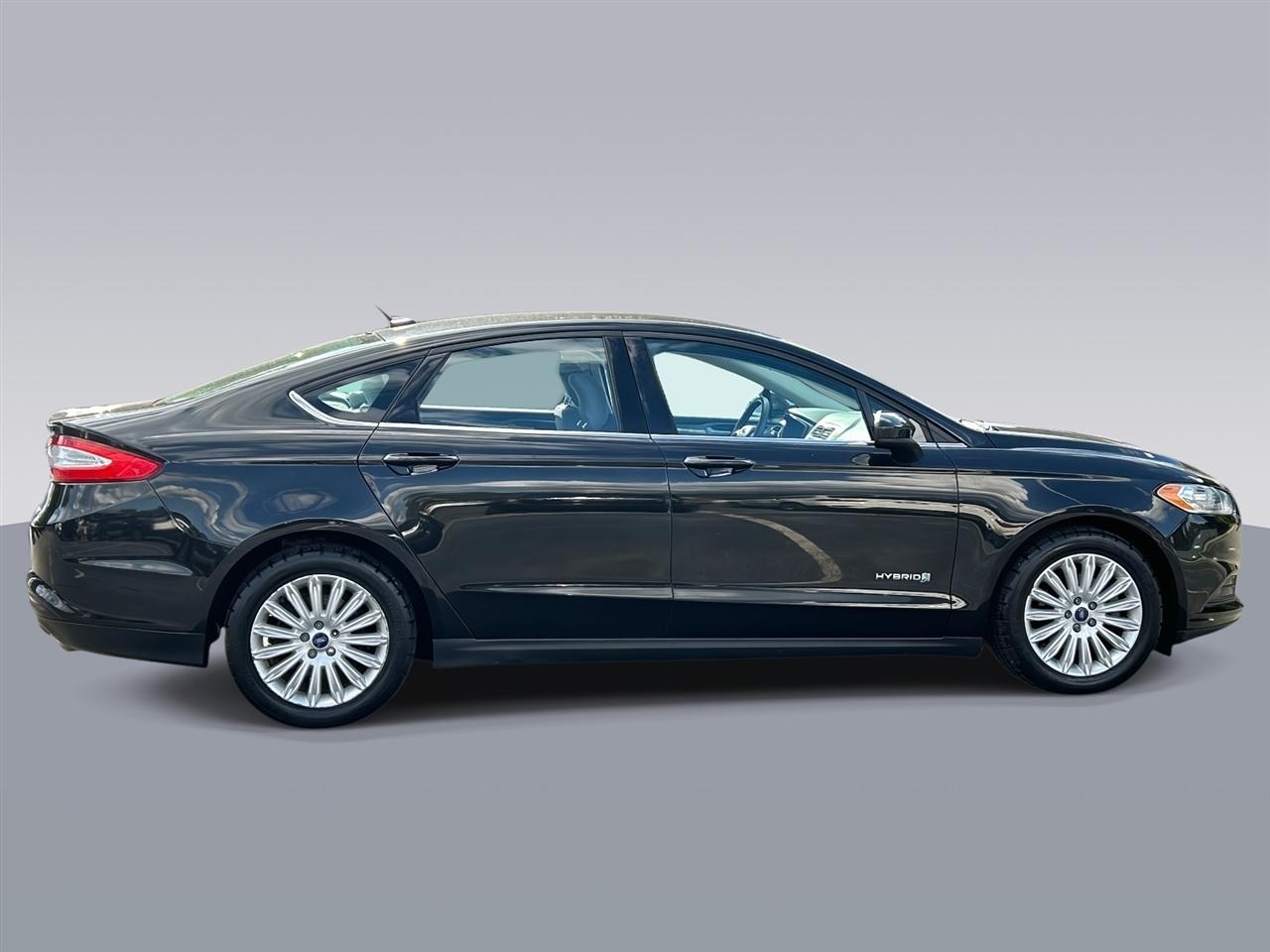 Ford Fusion Hybrid  2014