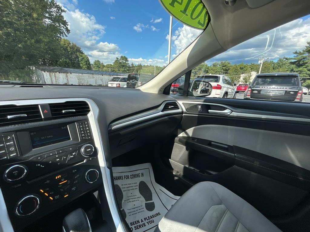 Ford Fusion Hybrid  2014