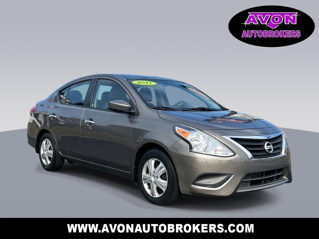 Nissan Versa  2017