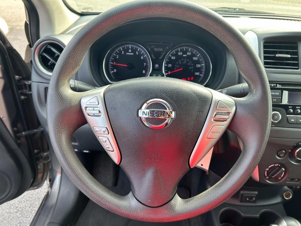 Nissan Versa  2017